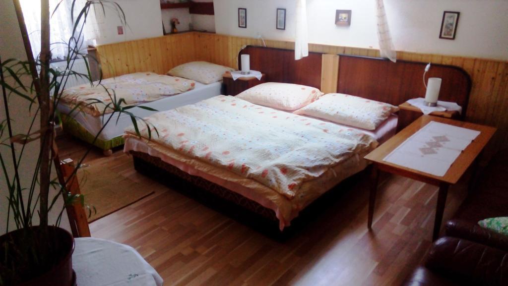 U Tri Kocek Hotel Jablonné v Podještědí Buitenkant foto